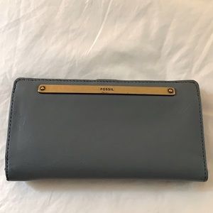 NWT Fossil bifold wallet